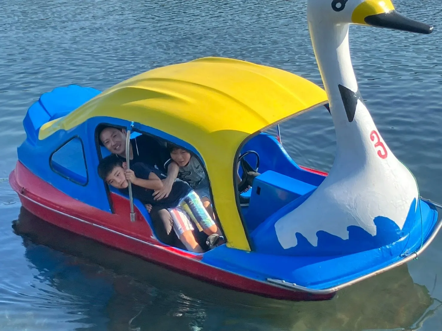 放課後等デイサービスで子どもに対する対応方法と自己肯定感を高める実践ポイント